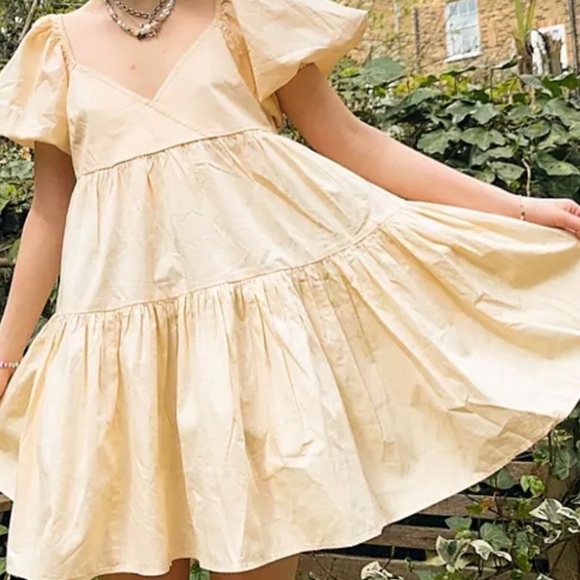 ASOS Smock Tiered Dress Puffer Sleeves Size 8 - Picture 1 of 3